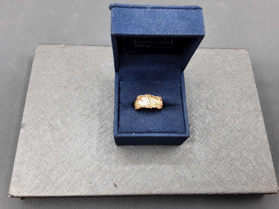Women's Ring - Tricolor Gold 10k (.417) 4.9 grams Size 5.5