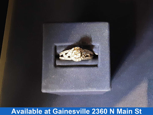 Women's Ring - White Gold 10k (.417) 3 grams Size 8