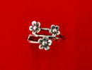 Women's Ring - Silver 3.8 grams Size 6.5