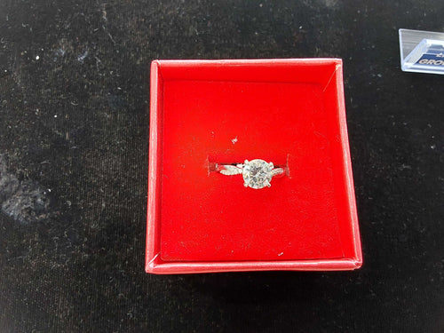 Women's Ring - Solitaire - White Gold 10k (.417) 1.5 grams Size 9