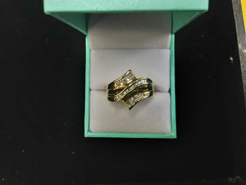 Women's Ring - Yellow Gold 10k (.417) 5.5 grams Size 10
