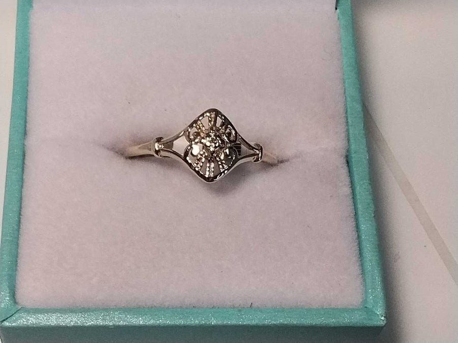 Women's Ring - Yellow Gold 10k (.417) 0.9 grams Size 7