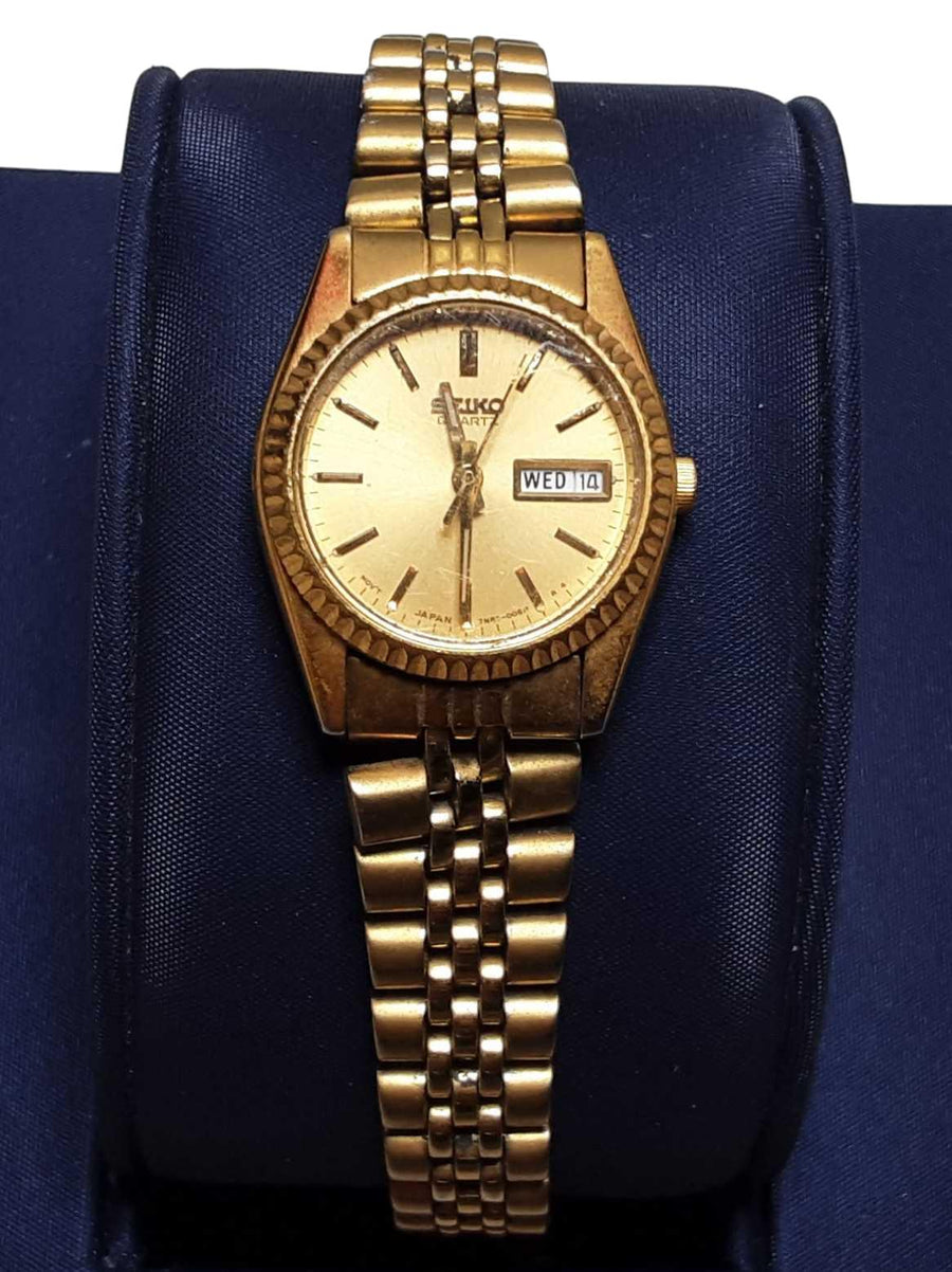 Seiko 7n83-0041 Gold Regular Watch