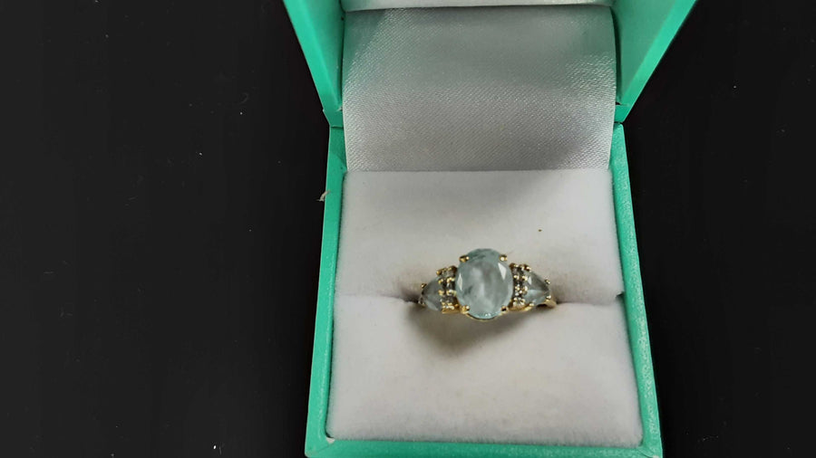 Women's Ring - Yellow Gold 14k (.585) 3.2 grams Size 7.5