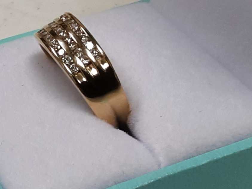 Ring - Wedding Band - Yellow Gold 14k (.585) 3.7 grams Size 7.5