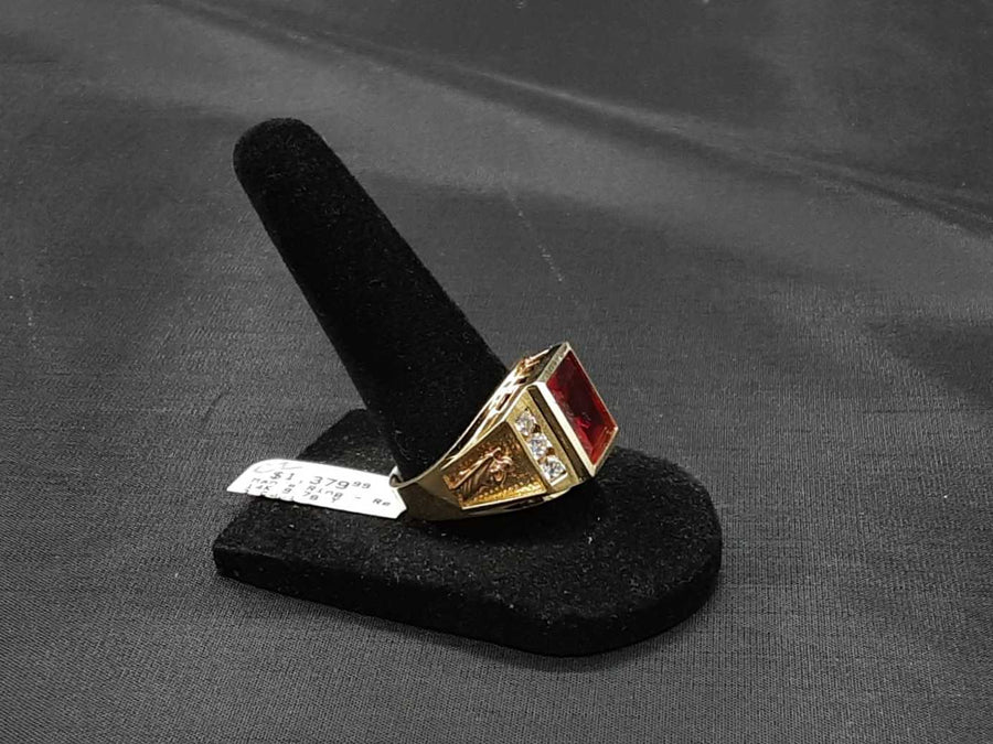 Men's Ring - Yellow Gold 14k (.585) 9.7 grams Size 10