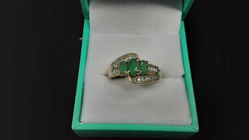 Women's Ring - Yellow Gold 14k (.585) 4 grams Size 20