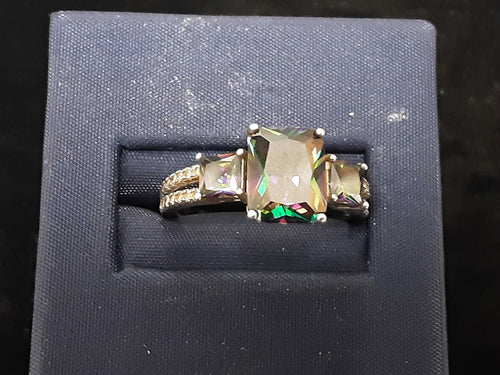 Women's Ring - Silver 3.5 grams Size 7.5