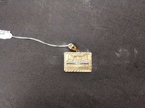 Religious Pendant - Yellow Gold 10k (.417) 5.53 grams