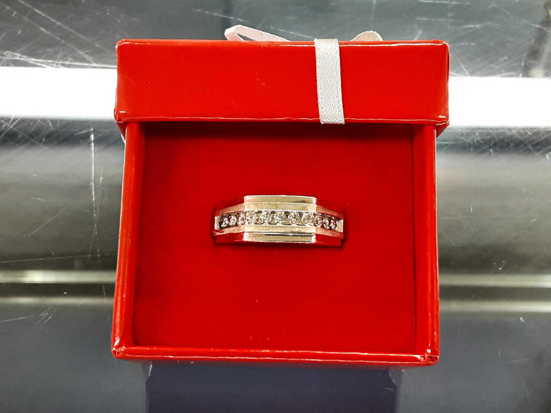 Fancy Wedding Band White Gold 10k (.417) 4.1 grams Size 9.5