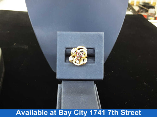 Women's Ring - Yellow Gold 14k (.585) 6.8 grams Size 3