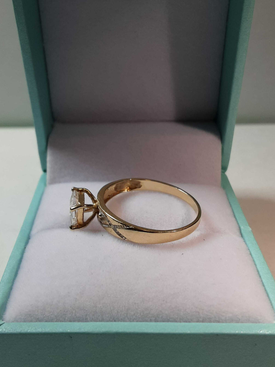 Women's Ring - Solitaire - Yellow Gold 14k (.585) 2 grams Size 8