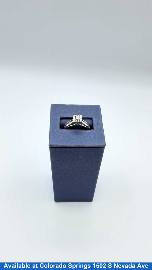 Women's Ring - White Gold 10k (.417) 3 grams Size 6