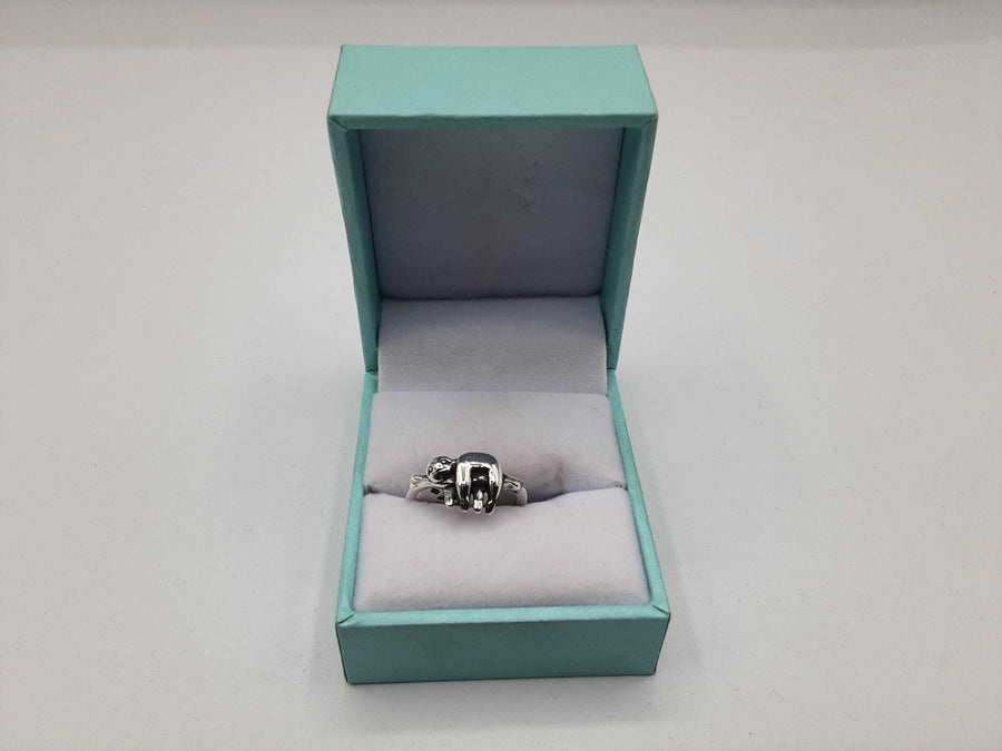 Women's Ring - Silver 2.6 grams Size 5
