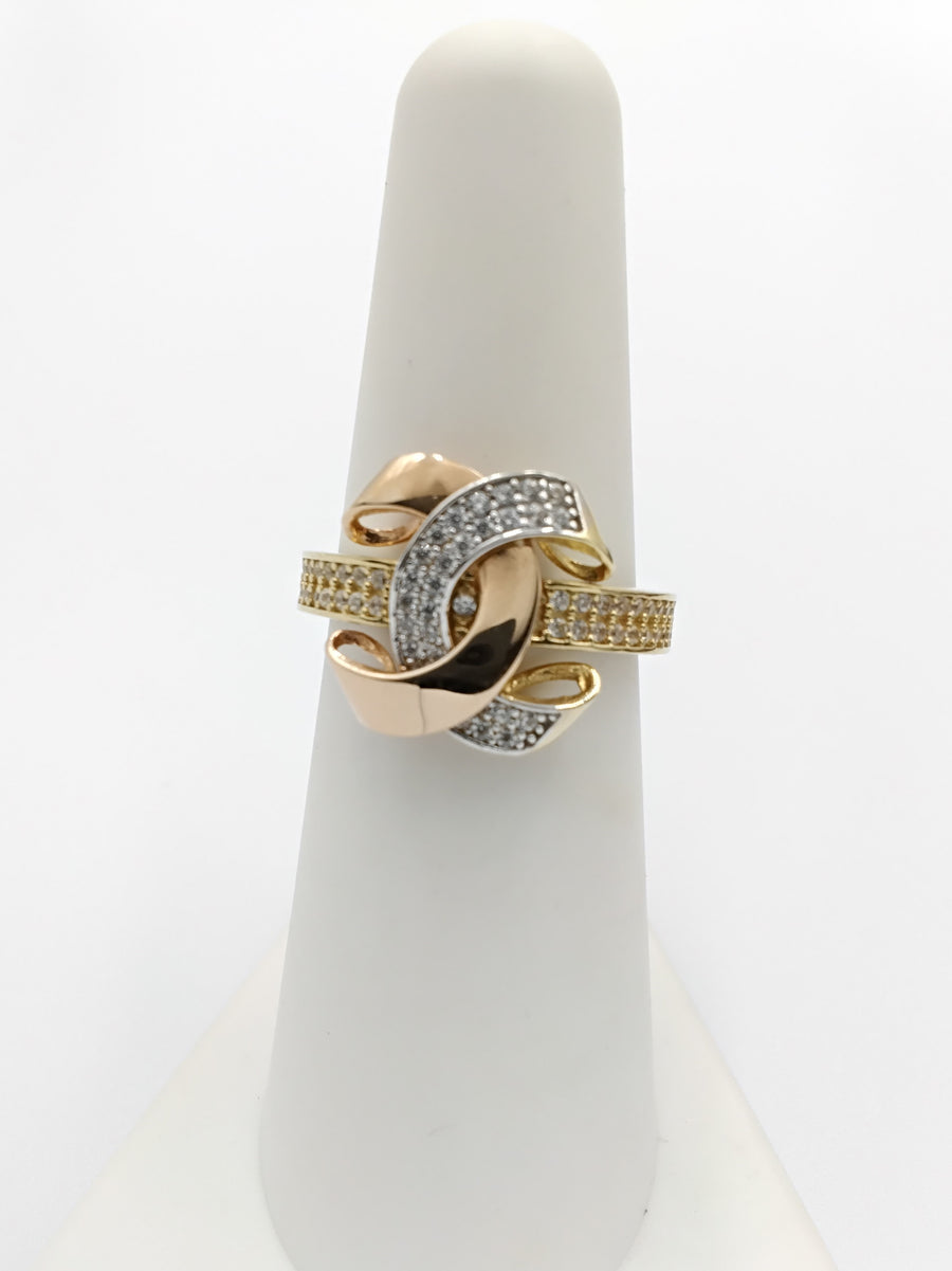 Women's Ring - Yellow Gold 18k (.750) 3.2 grams Size 6