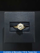 Women's Ring - Solitaire - Yellow Gold 10k (.417) 2.2 grams Size 10