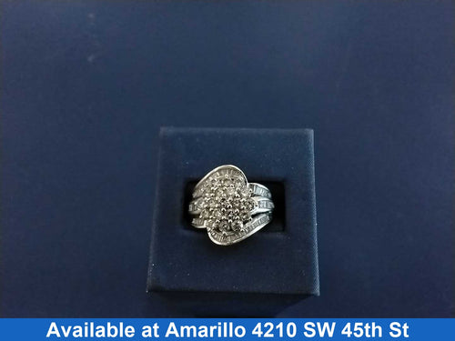Women's Ring - White Gold 10k (.417) 6.8 grams Size 8