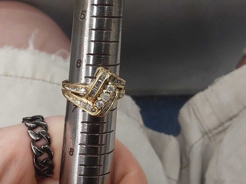 Women's Ring - Yellow Gold 10k (.417) 4 Grams Size 6.5