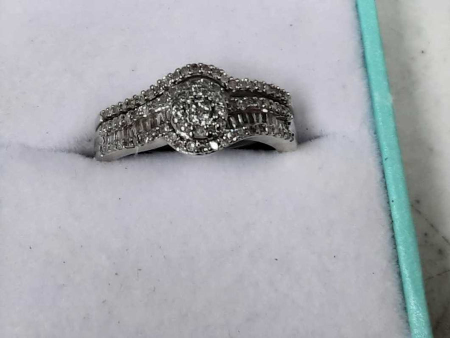 Ring - Wedding Set - White Gold 10k (.417) 5.7 grams Size 7