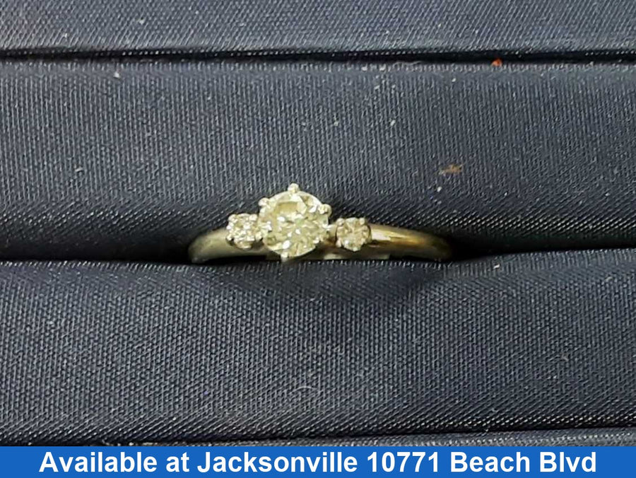 Women's Ring - Solitaire - White Gold 14k (.585) 1.8 grams Size 6