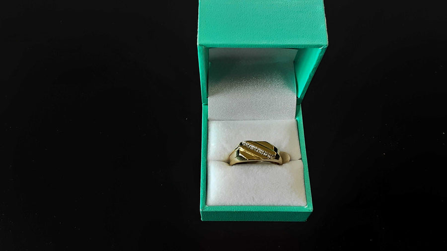 Men's Ring - Yellow Gold 10k (.417) 3.8 grams Size 9