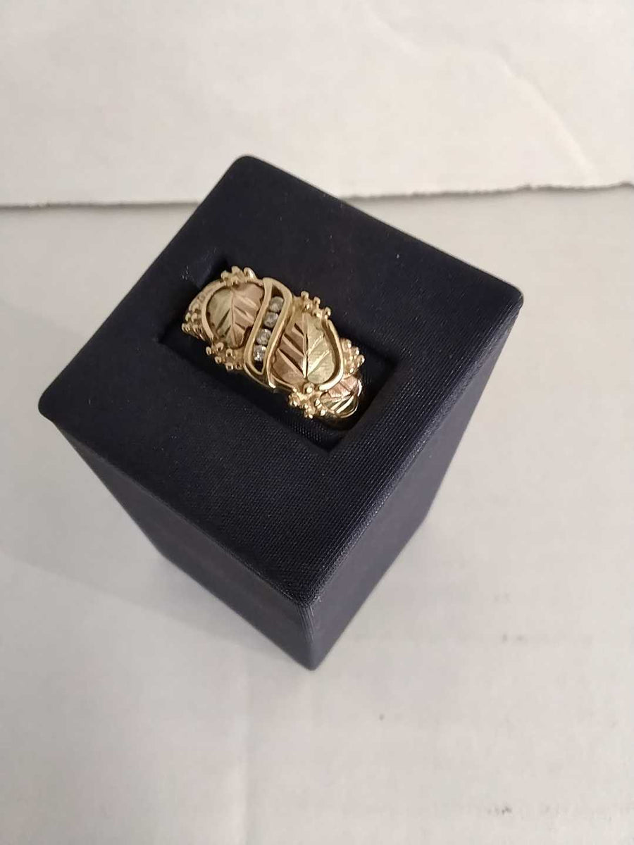 Women's Ring - Tricolor Gold 10k (.417) 5.5 grams Size 12