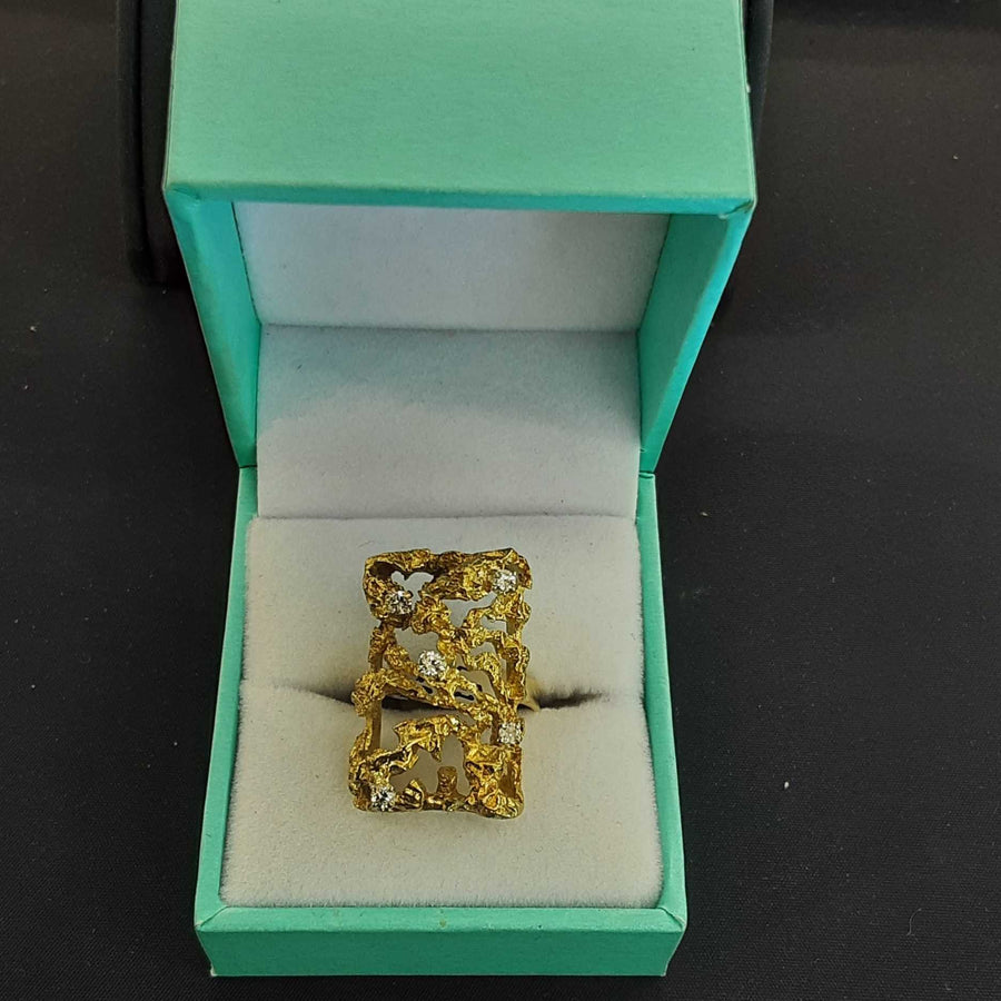 Women's Ring - Yellow Gold 18k (.750) 8.5 grams Size 7