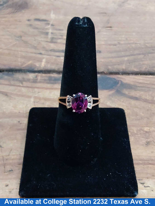 Women's Ring - Yellow Gold 10k (.417) 2.4 grams Size 8