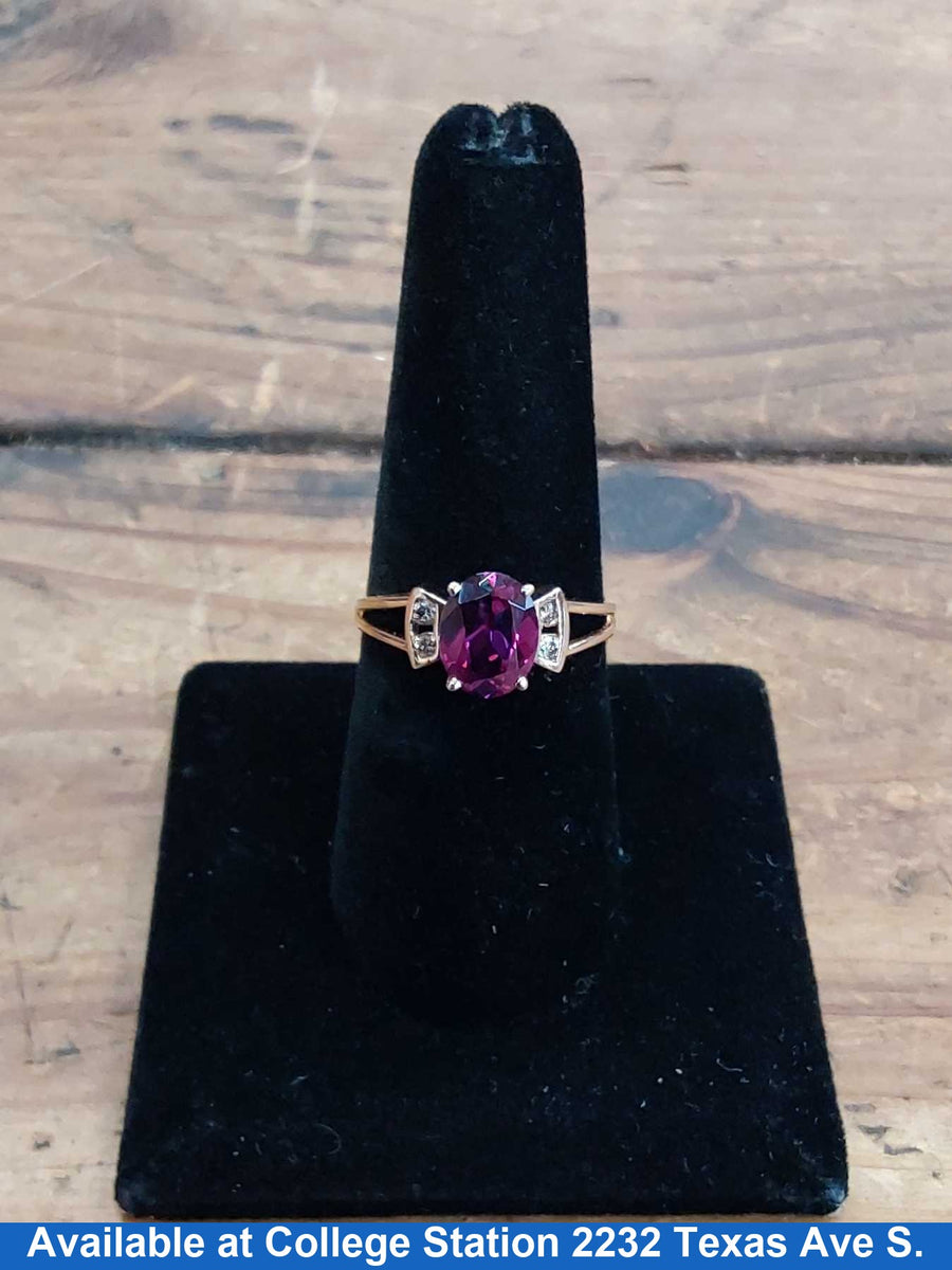 Women's Ring - Yellow Gold 10k (.417) 2.4 grams Size 8