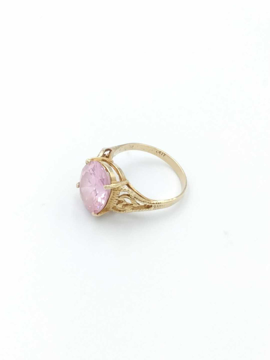 Women's Ring - Yellow Gold 10k (.417) 4.4 grams Size 8