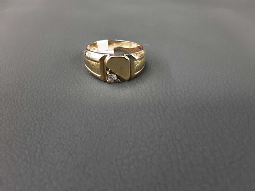 Men's Ring - Yellow Gold 10k (.417) 5.3 grams Size 11.5