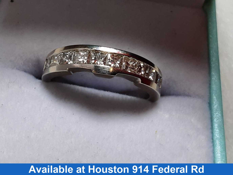 Ring - Wedding Band - White Gold 14k (.585) 4 grams Size 7