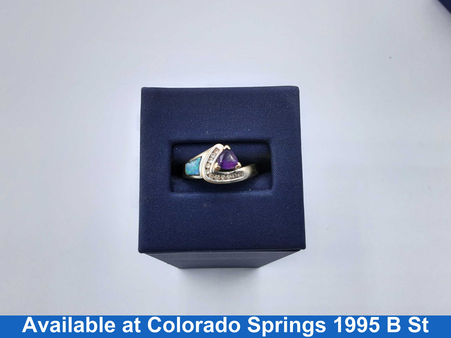 Women's Ring - White Gold 14k (.585) 3.7 grams Size 7.5