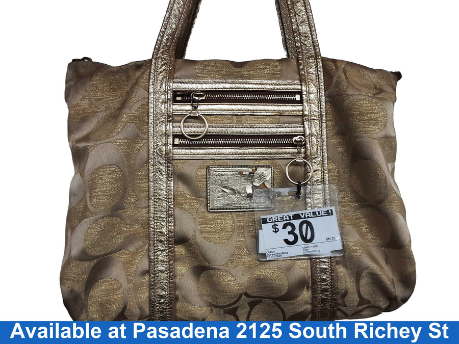 Coach C0967-13286 Gold Purse / Handbag