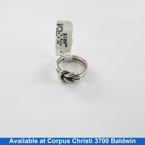 Women's Ring - Silver 4.2 grams Size 5