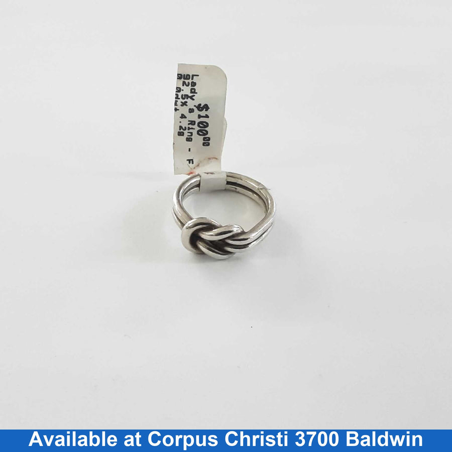Women's Ring - Silver 4.2 grams Size 5