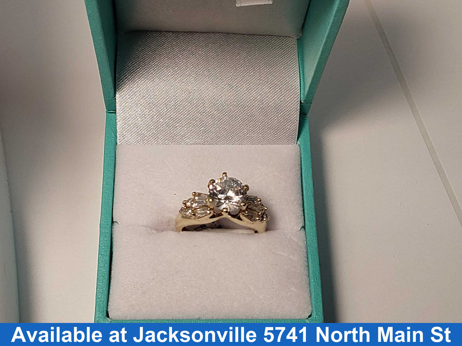 Women's Ring - Yellow Gold 10k (.417) 3.6 grams Size 5.5