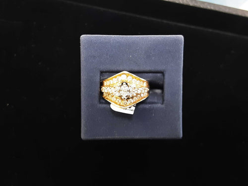 Women's Ring - Yellow Gold 14k (.585) 5.5 grams Size 9