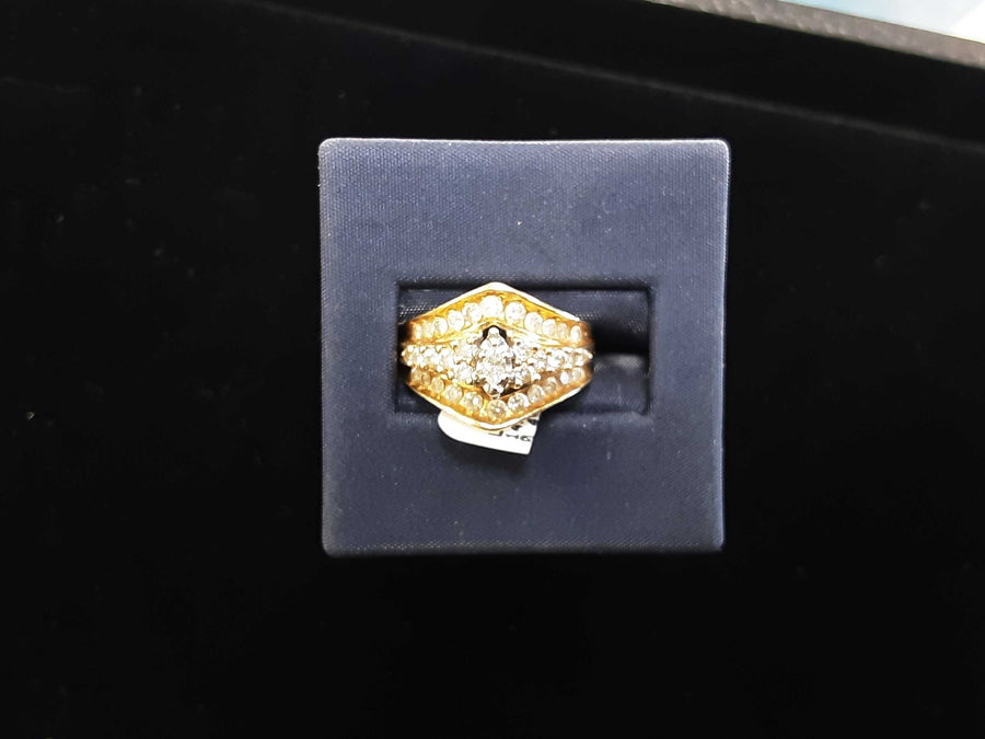 Women's Ring - Yellow Gold 14k (.585) 5.5 grams Size 9