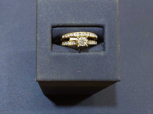 Ring - Engagement Set - Yellow Gold 10k (.417) 2.6 grams Size 5.5