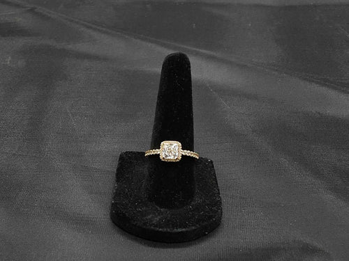 Women's Ring - Yellow Gold 14k (.585) 2.5 grams Size 7