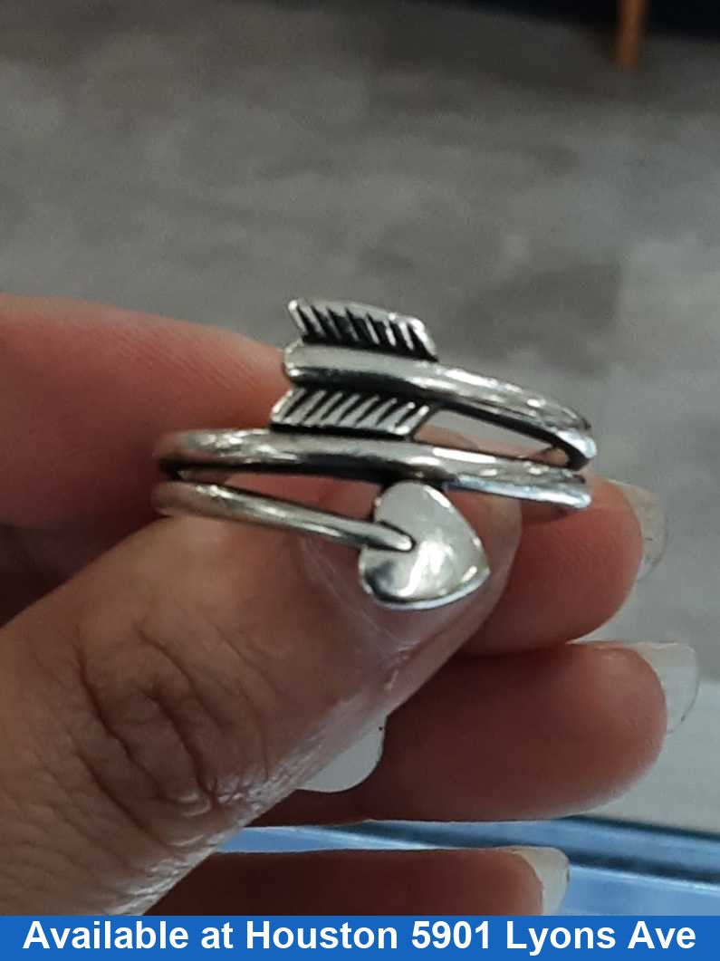Women's Ring - Silver 5.5 grams Size 12