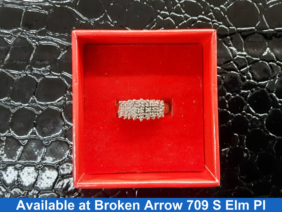 Women's Ring - Yellow Gold 10k (.417) 3.1 grams Size 20