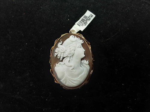 Broach - Yellow Gold 10k (.417) 3.9 grams
