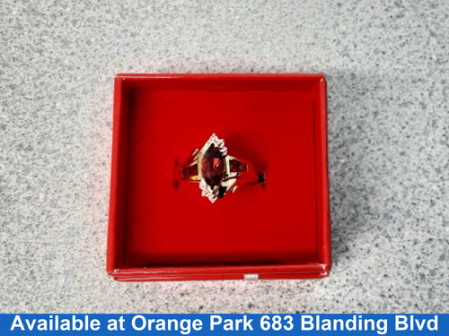Women's Ring - Yellow Gold 10k (.417) 3.4 grams Size 7