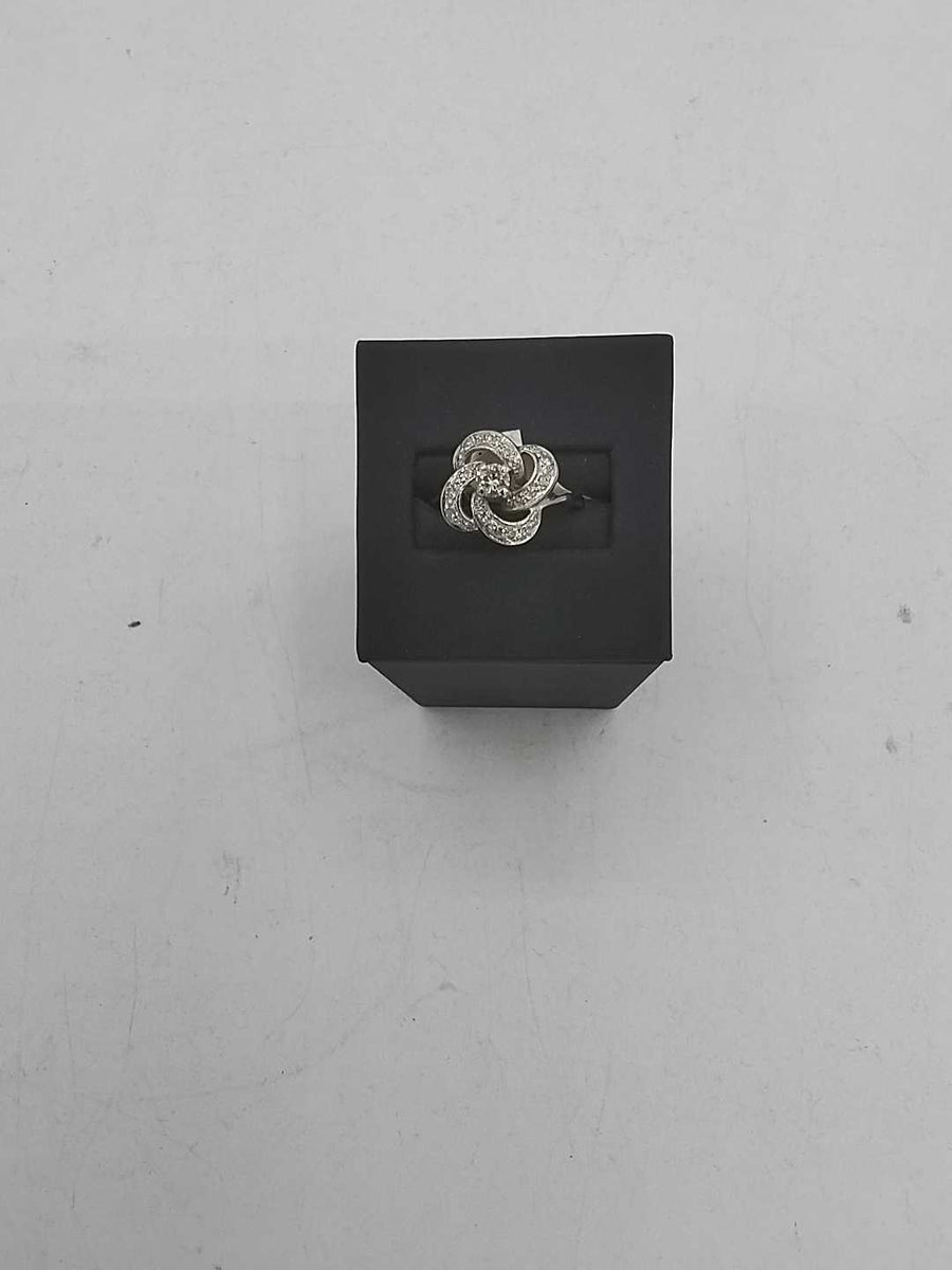 Women's Ring - White Gold 14k (.585) 3.9 grams Size 7.5
