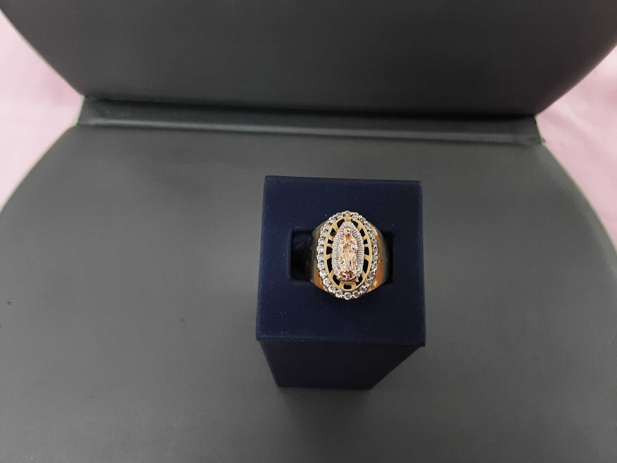 Women's Ring - Yellow Gold 10k (.417) 6.4 grams Size 20