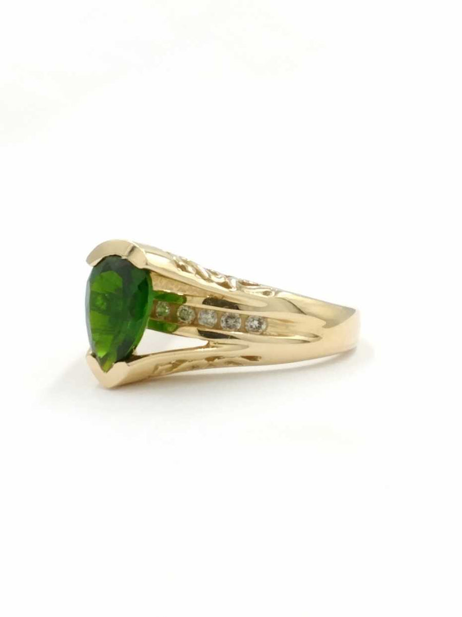 Women's Ring - Yellow Gold 14k (.585) 4.3 grams Size 7