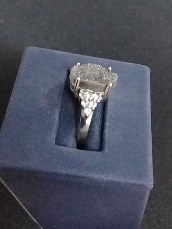 Women's Ring - Silver 4.3 grams Size 4.5