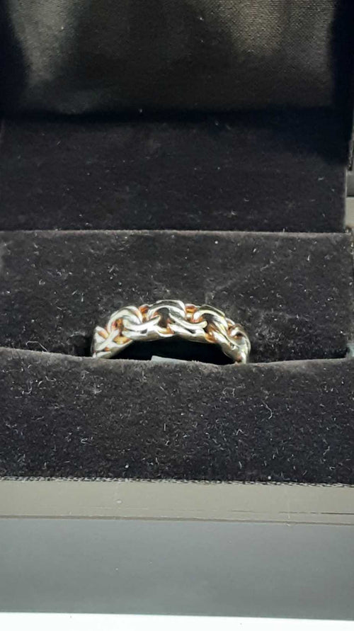 Men's Ring - Yellow Gold 10k (.417) 4.8 grams Size 9